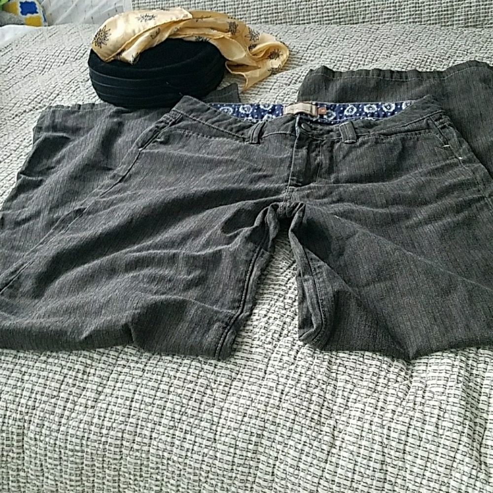 Wide leg jeans size 30...perfect used pair